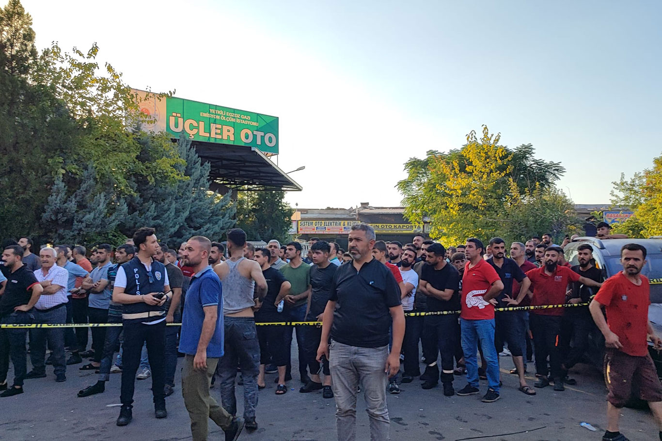 Diyarbakır sanayisinde çıkan yangın kontrol altına alındı