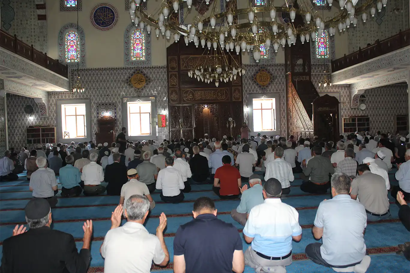 Bingöl’de şehit İsmail Heniyye için gıyabi cenaze namazı kılındı