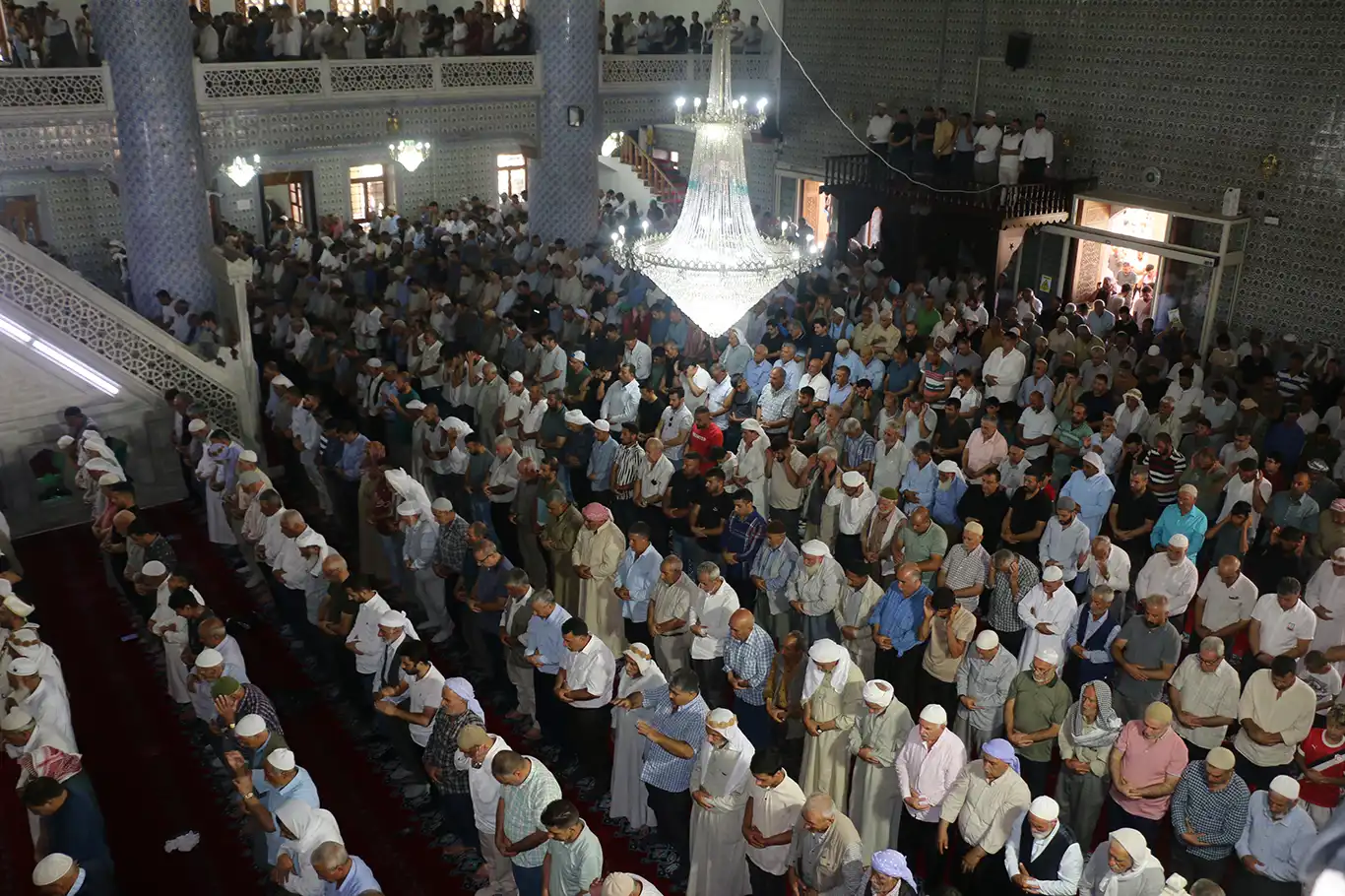 Şanlıurfa'da şehid Heniyye için gıyabi cenaze namazına duruldu