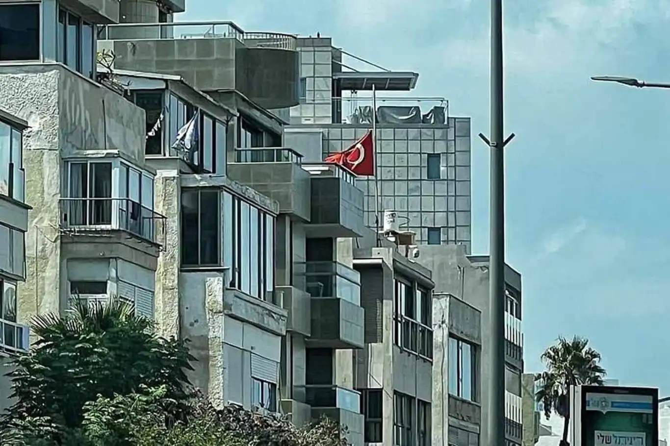 Türkiye lowers flags at diplomatic missions in Tel Aviv and Jerusalem in mourning for Haniyeh