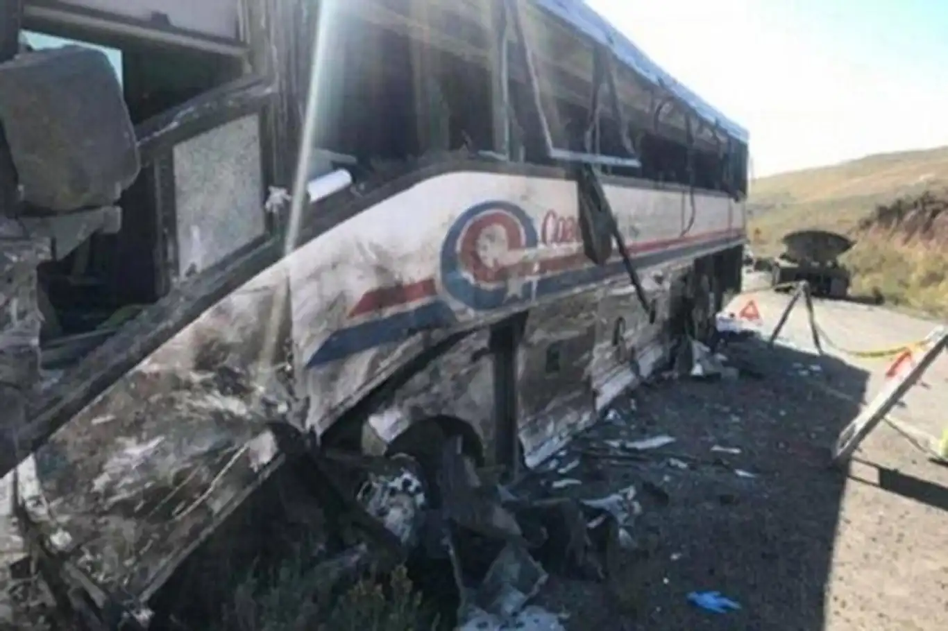 Bus crash in Iran's Yazd Province claims 28 lives, 23 injured Bus crash in Iran's Yazd Province claims 28 lives, 23 injured