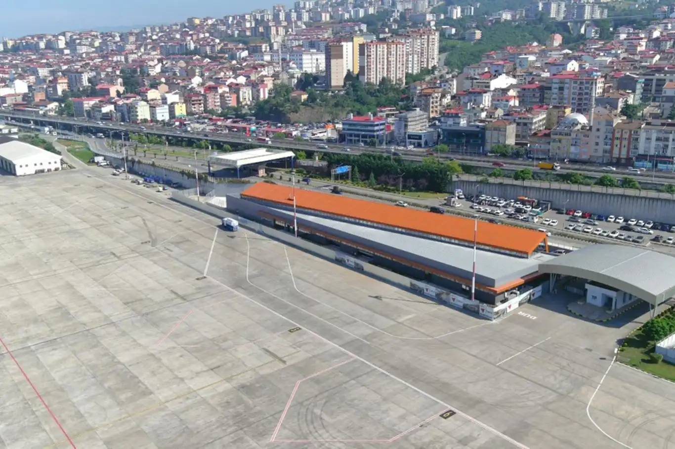 Trabzon Havalimanı yeni hizmet binaları 27 Ağustos'ta açılacak Trabzon Havalimanı yeni hizmet binaları 27 Ağustos'ta açılacak