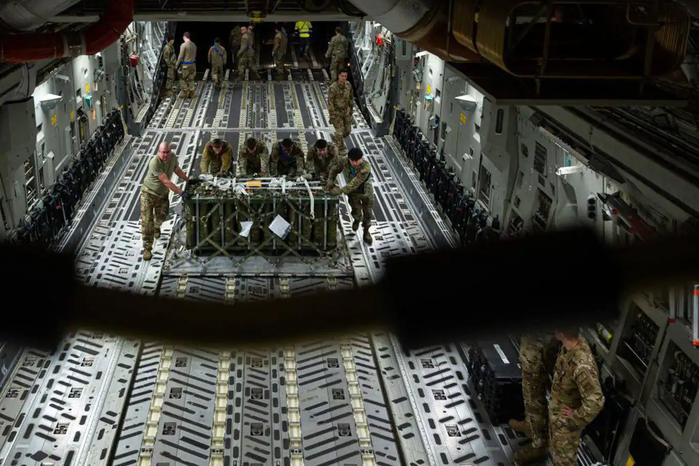 Trump warns of national defense risk due to U.S. arms shipments
