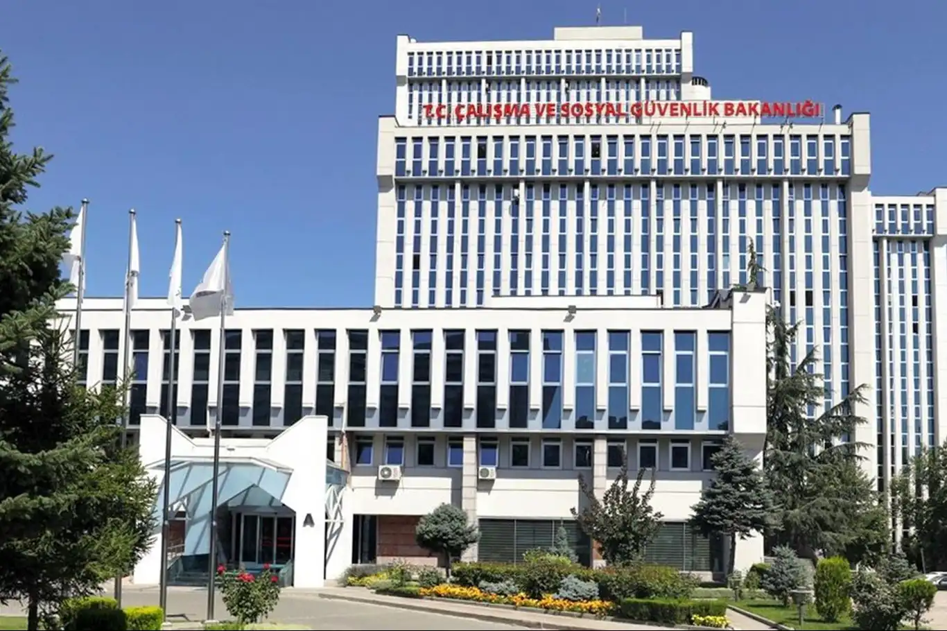 145 kişiyi işten çıkaran firmaya 2 milyon TL'lik ceza 145 kişiyi işten çıkaran firmaya 2 milyon TL'lik ceza