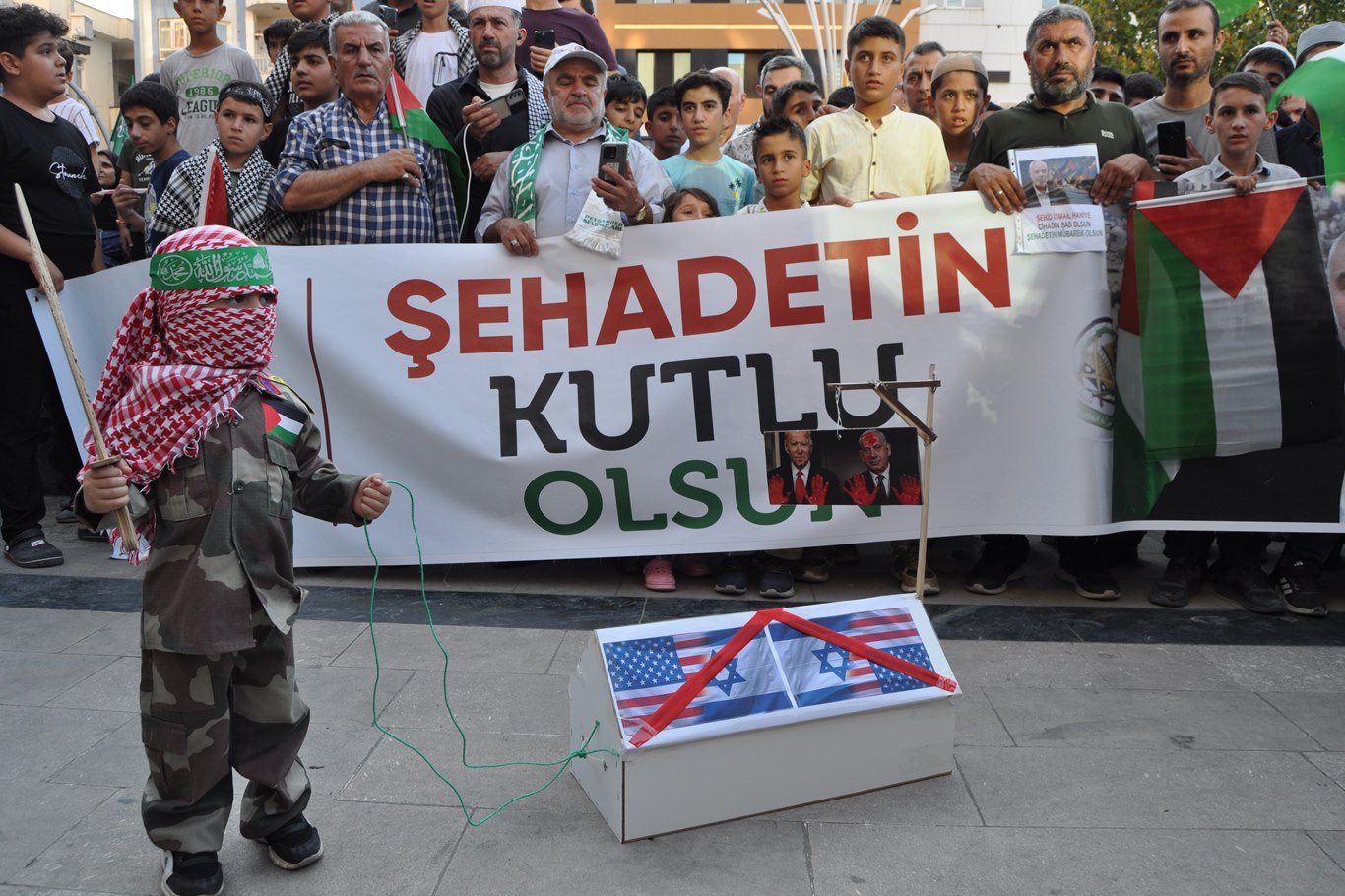 Batman'da Gazze açıklaması mitinge dönüştü: Meydanlar doldu, taştı