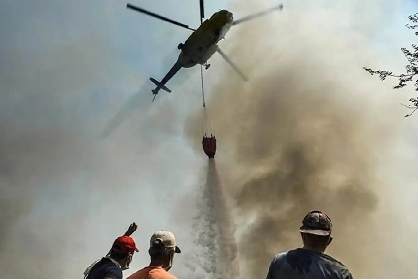 Portekiz'de helikopter kazası: 2 ölü, 3 kayıp Portekiz'de helikopter kazası: 2 ölü, 3 kayıp
