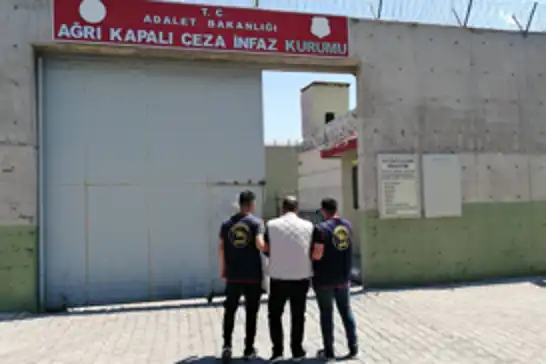 Çeşitli suçlardan aranan 3 kişi yakalandı