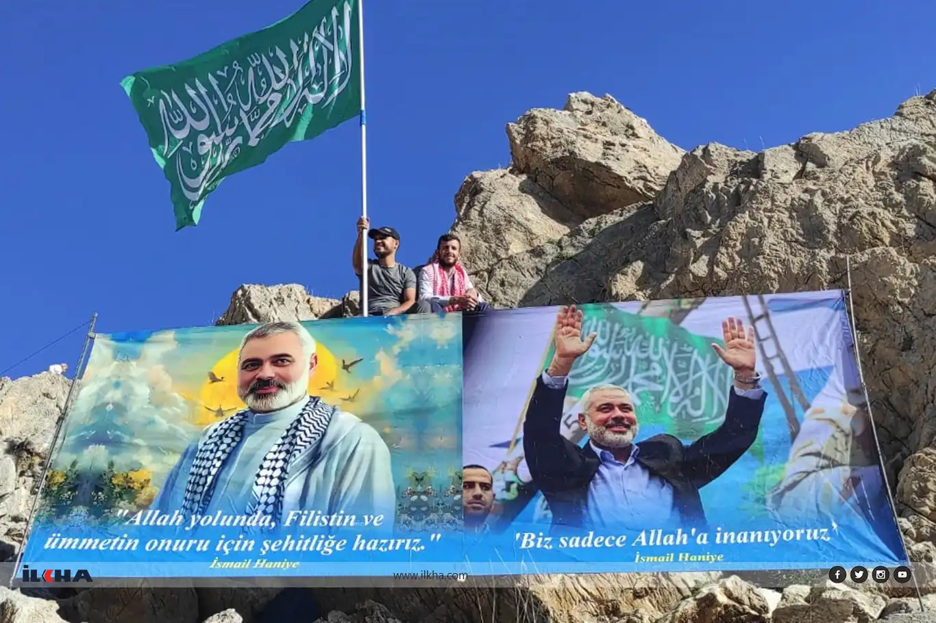 Protesters in Batman raise Ismail Haniyeh poster on Mount Mereto