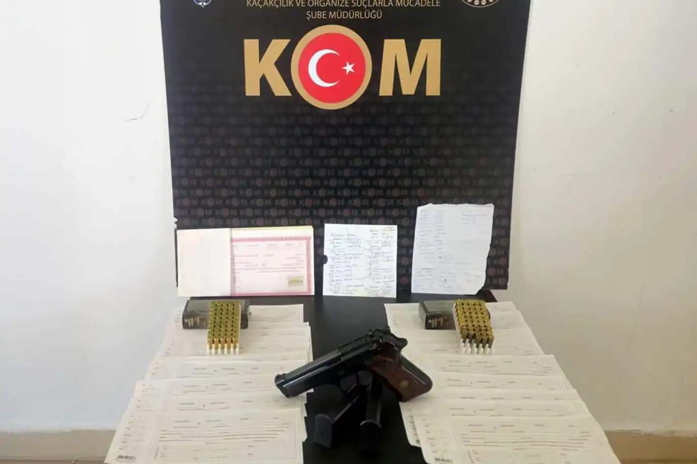 Adıyaman'da tefeci operasyonu: 3 gözaltı Adıyaman'da tefeci operasyonu: 3 gözaltı