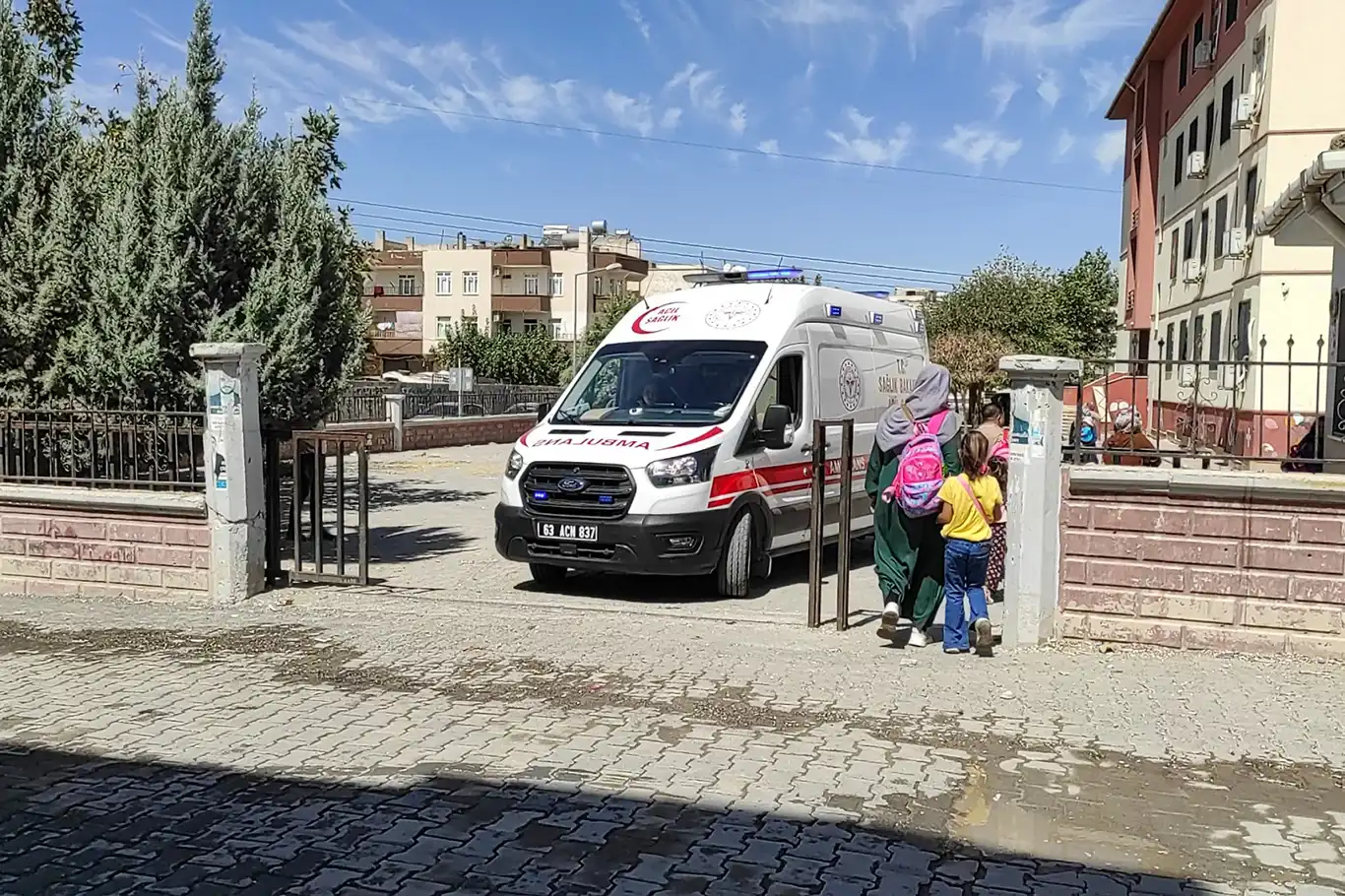 Şanlıurfa'da 15 öğrenci gıda zehirlenmesi yaşadı  