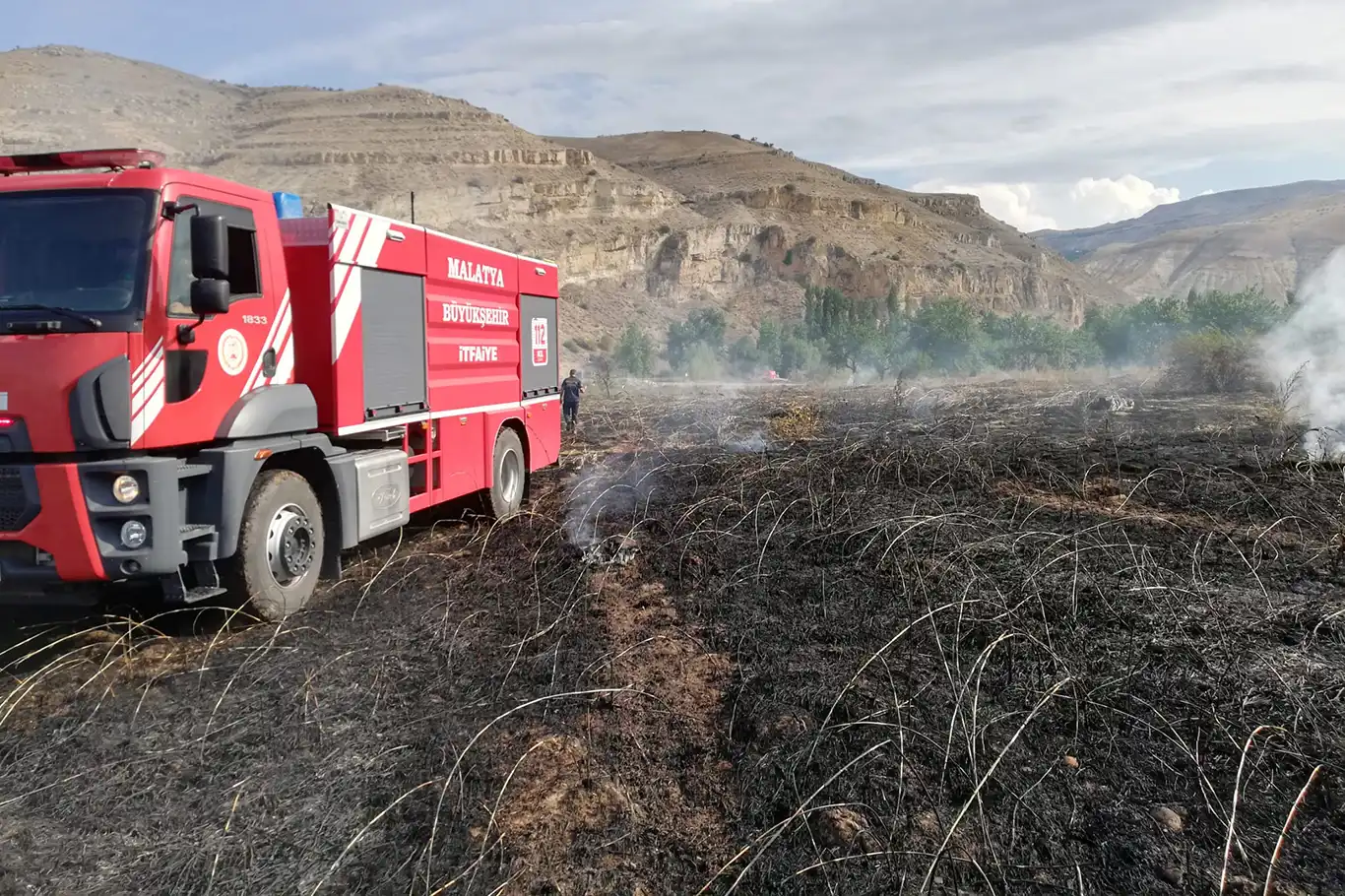 Malatya'da bahçe yangınında maddi hasar oluştu