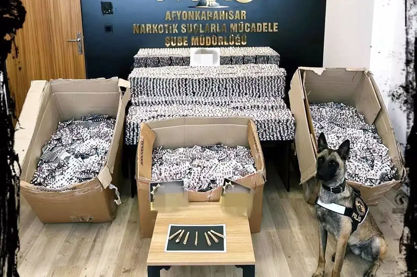 Afyonkarahisar'da 162 bin uyuşturucu hap ele geçirildi Afyonkarahisar'da 162 bin uyuşturucu hap ele geçirildi