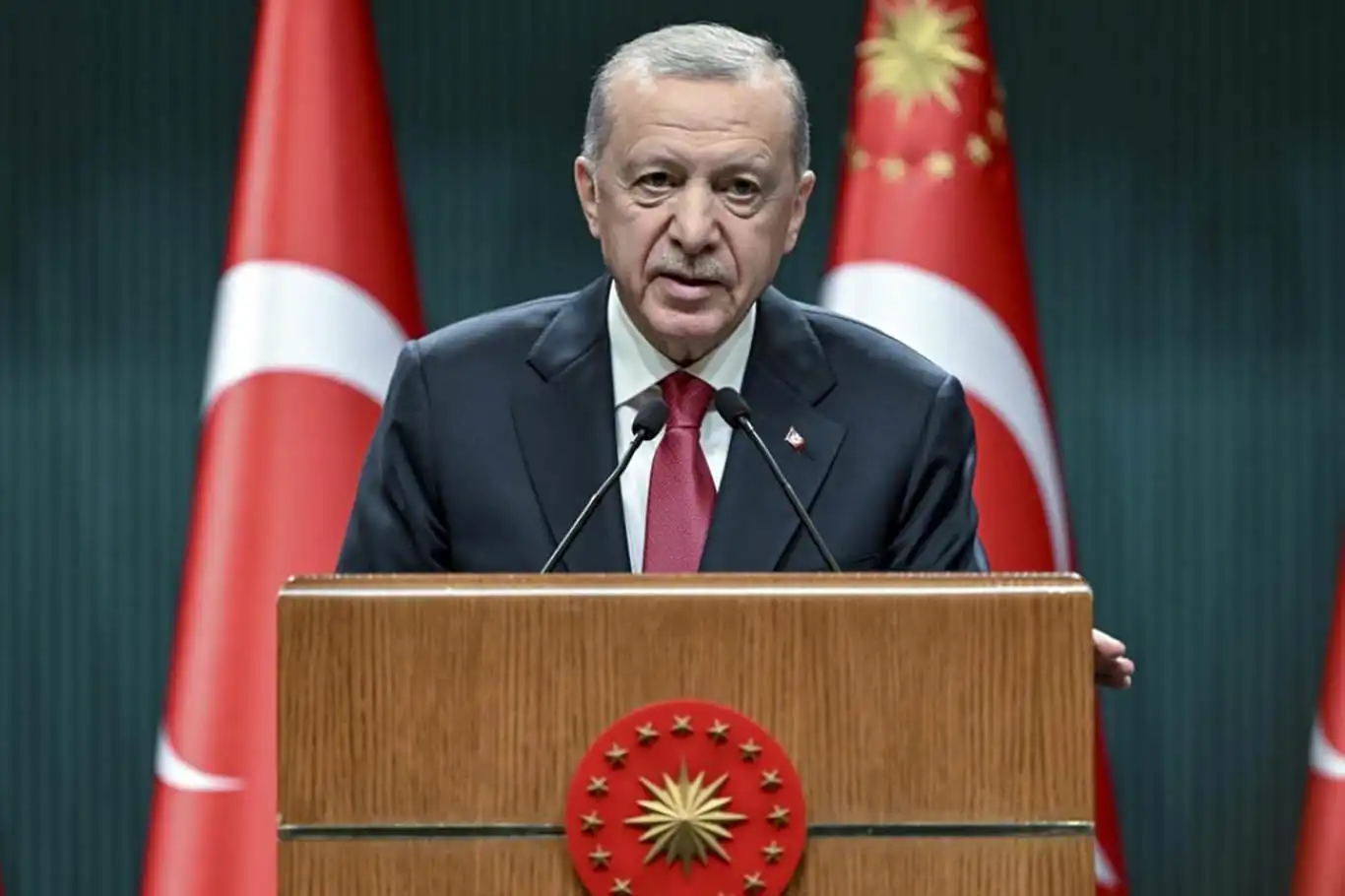 Turkish President Erdoğan expresses condolences to Lebanese PM over cyberattack