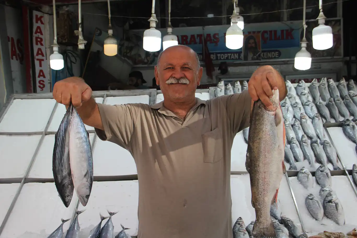 Adana Balıkçılar Pazarı'nda yeni sezon heyecanı