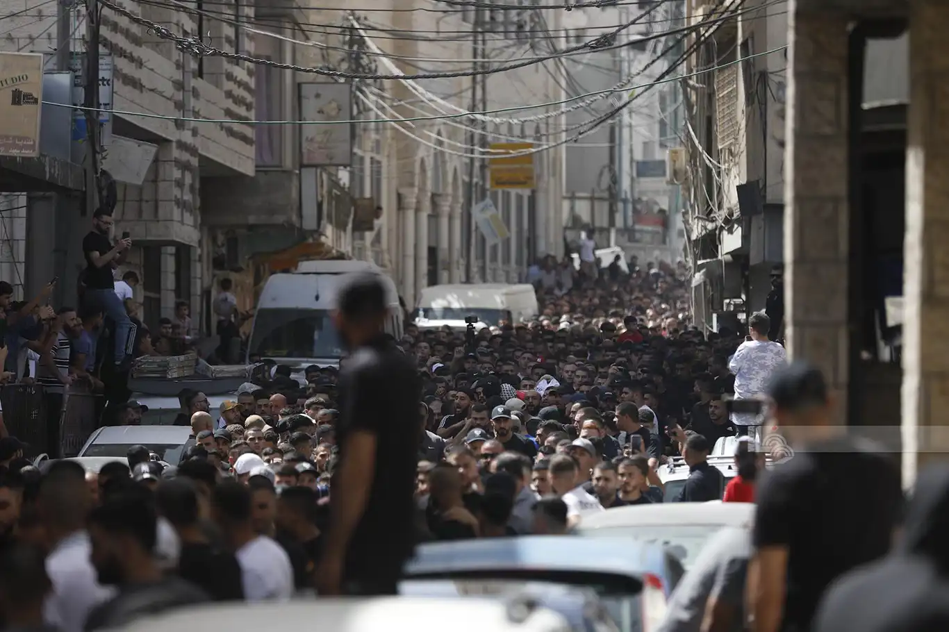 استشهاد شاب فلسطيني متأثرًا بإصابته برصاص الاحتلال في مخيم قلنديا بالقدس