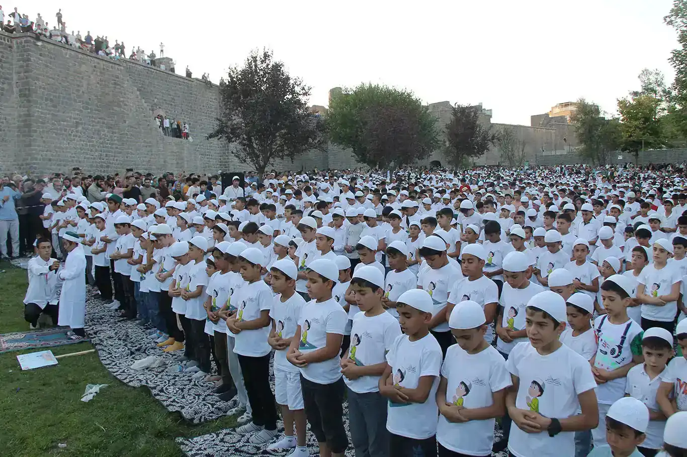 Bernameya fînalê ya “Jîyan Bi Nimêjê Xweş e” hat taloqkirin