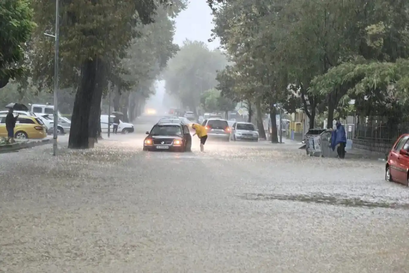 Karadeniz kıyıları ile Sakarya ve Bolu için "kuvvetli" yağış uyarısı