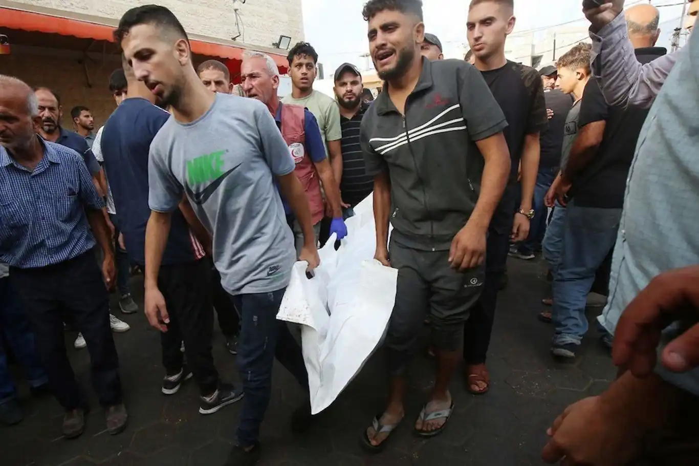 Eight civilians killed as Israeli aggression continues unabated in Gaza