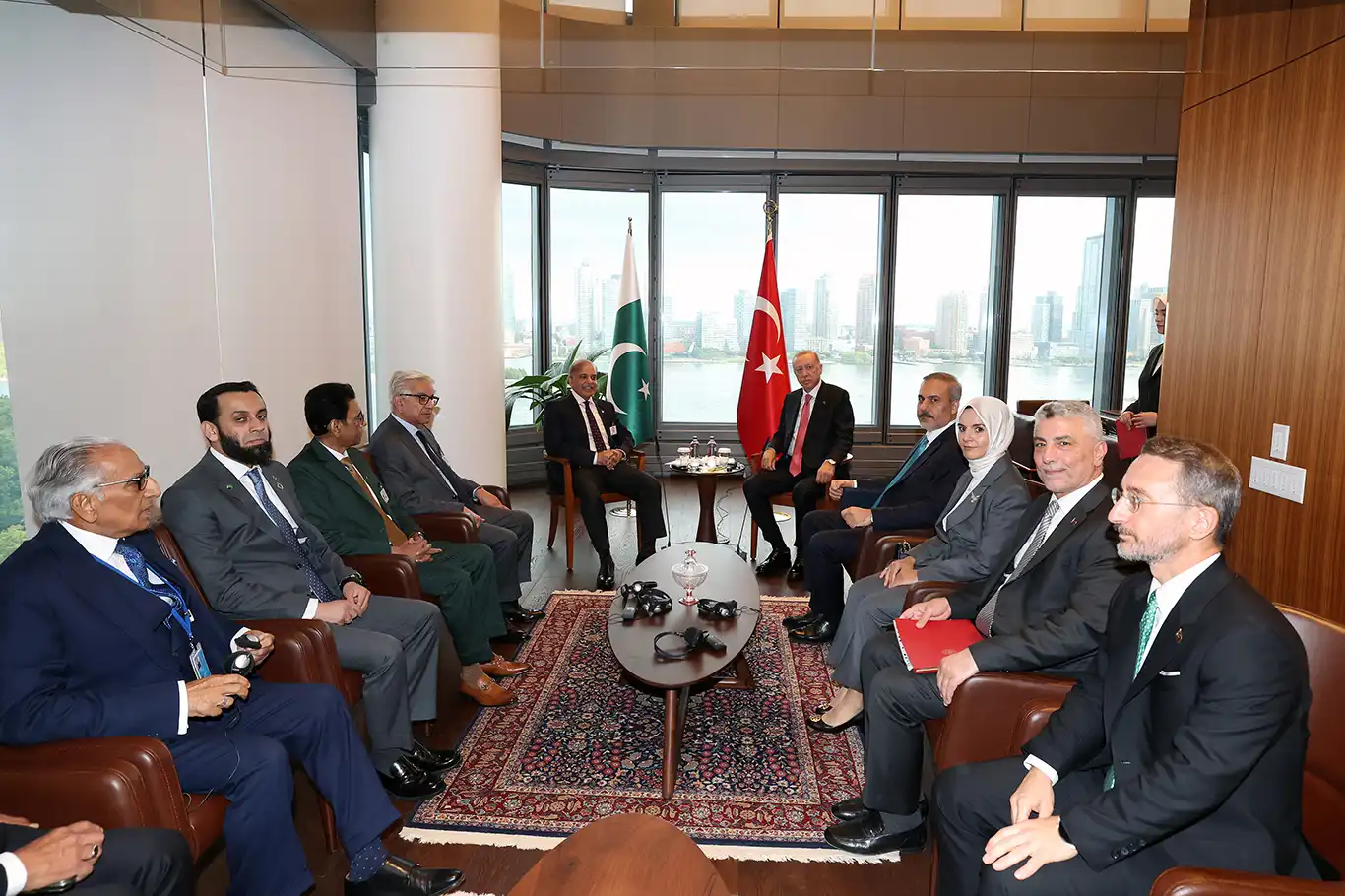 Türkiye and Pakistan pledge closer cooperation amidst regional turmoil