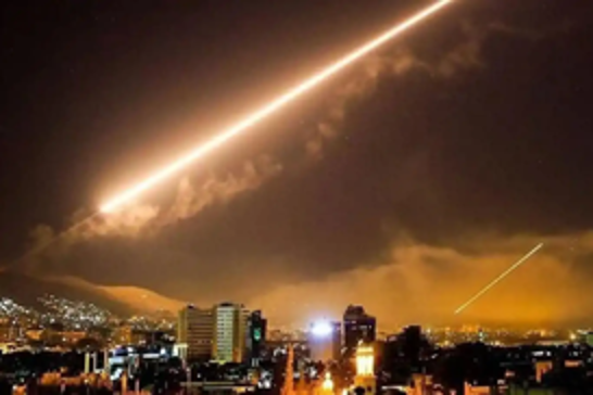 Israeli airstrikes target Syrian military facility, resulting in fatalities