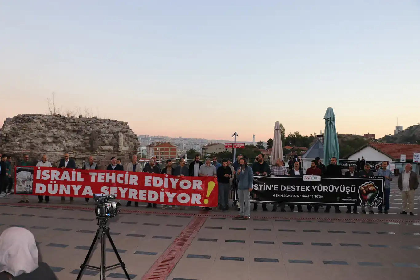 Thousands gather in Ankara to protest Israeli aggression in Gaza and Lebanon