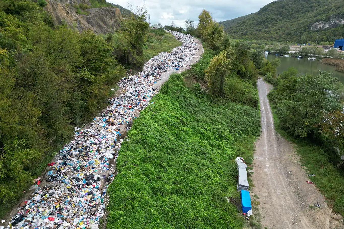 Bartın’da metrelerce uzayan çöp yığınlarıyla ilgili inceleme başlatıldı