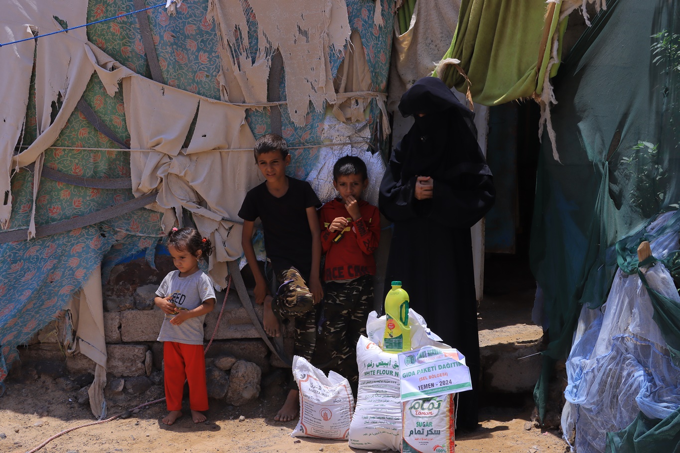 Umut Kervanı Bangladeş ve Yemen'de sel mağdurlarını unutmadı