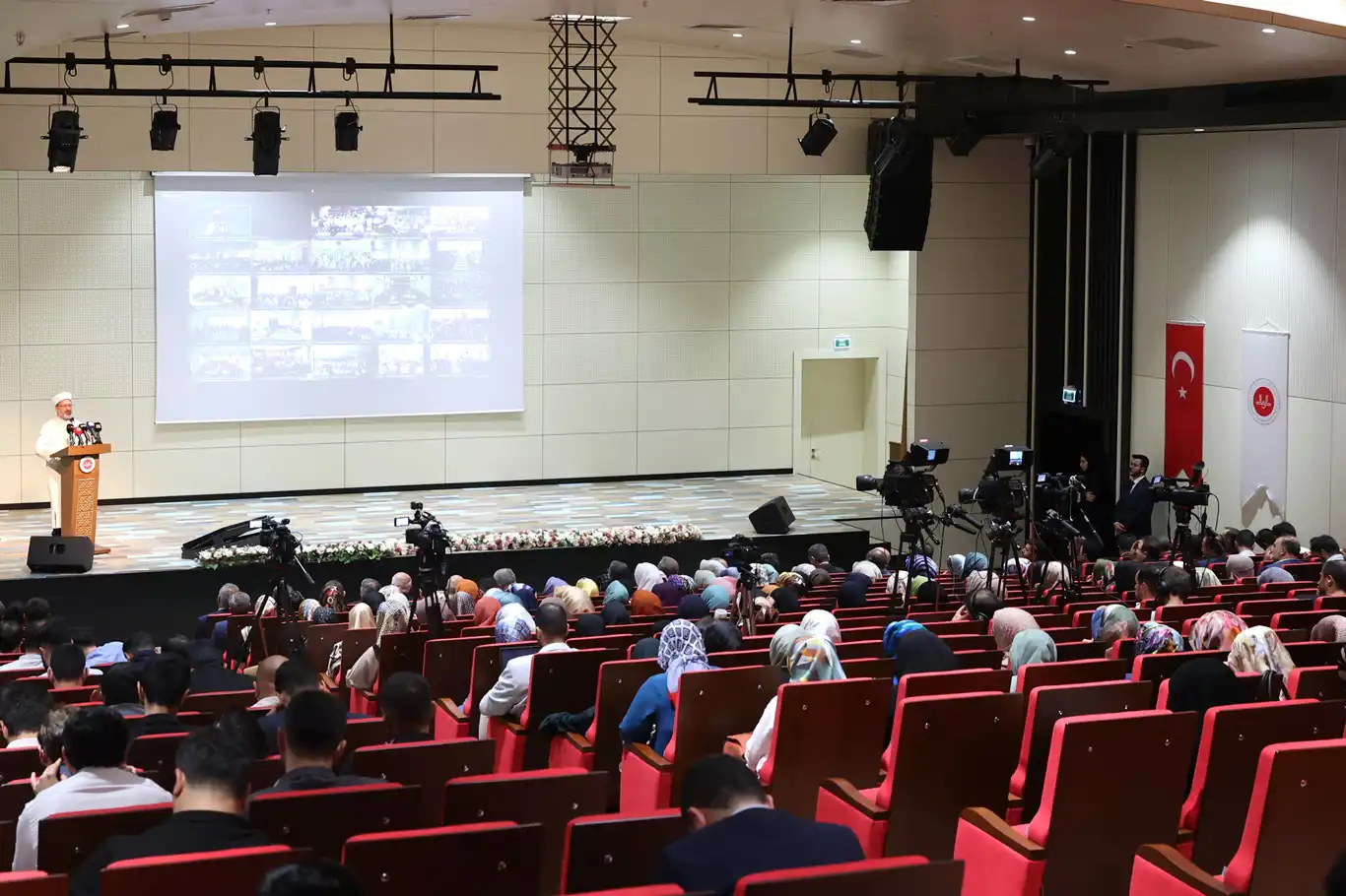 2024-2025 Dini Yüksek İhtisas Eğitimi Açılış Programı yapıldı 2024-2025 Dini Yüksek İhtisas Eğitimi Açılış Programı yapıldı