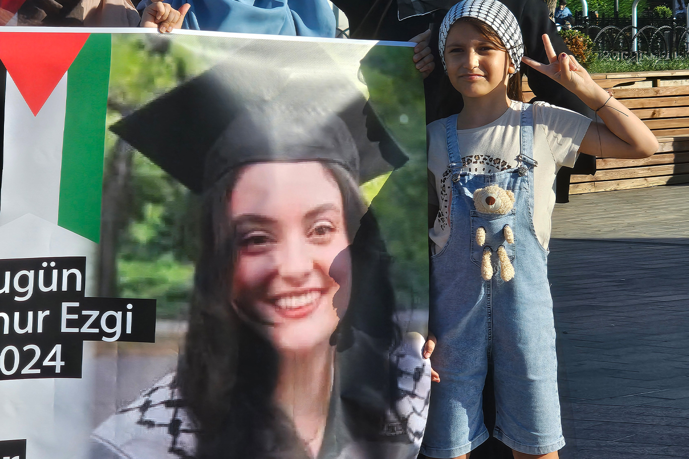 Kadınlar işgal rejiminin katlettiği Ayşenur Ezgi Eygi için toplandı