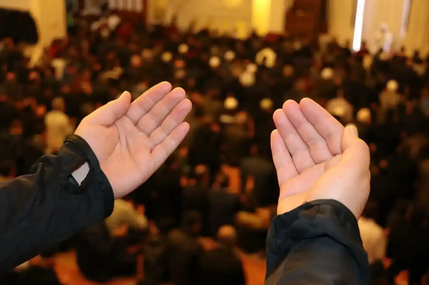 Kur'an Nesli Platformu'ndan Regaip Gecesi'ni ibadetle ihya etme çağrısı Kur'an Nesli Platformu'ndan Regaip Gecesi'ni ibadetle ihya etme çağrısı