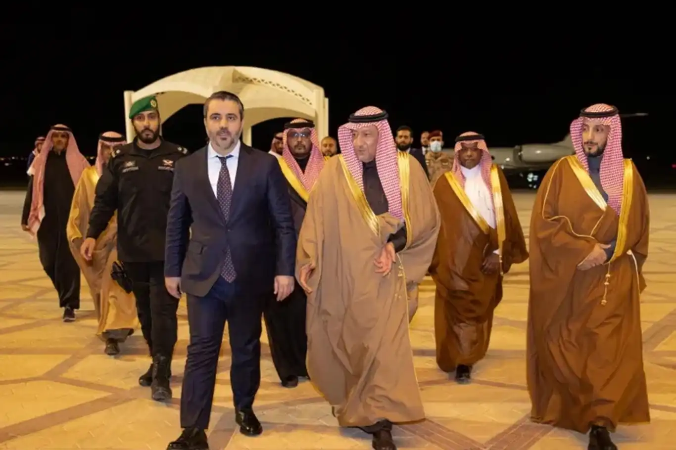 Suriye Dışişleri Bakanı, ilk ziyaretini Suudi Arabistan'a yaptı Suriye Dışişleri Bakanı, ilk ziyaretini Suudi Arabistan'a yaptı
