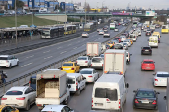 Türkiye sees surge in vehicle registrations in 2024