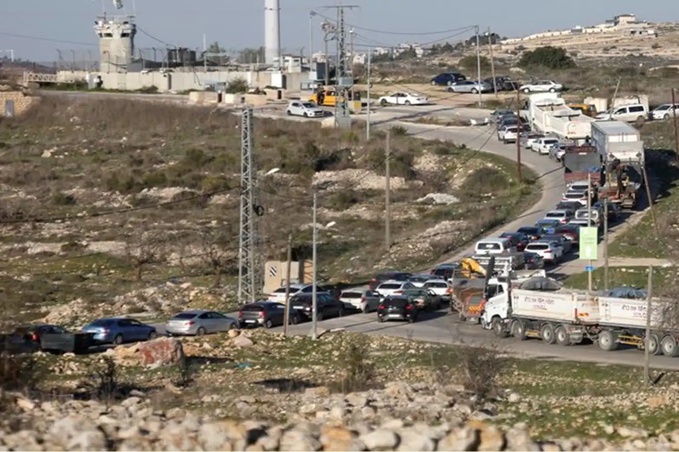 Palestinian woman dies as Israeli forces block hospital access near Hebron