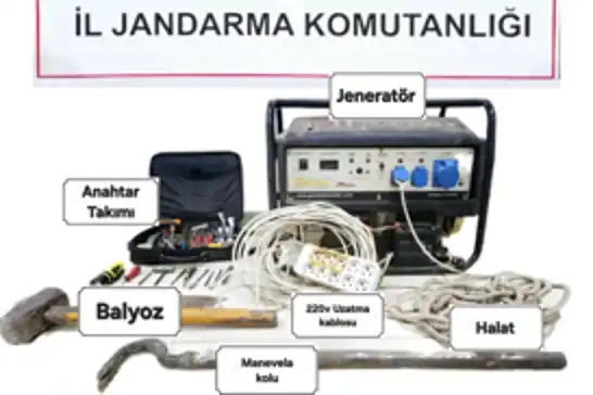 Kablo hırsızlığı yapan 2 kişi yakalandı