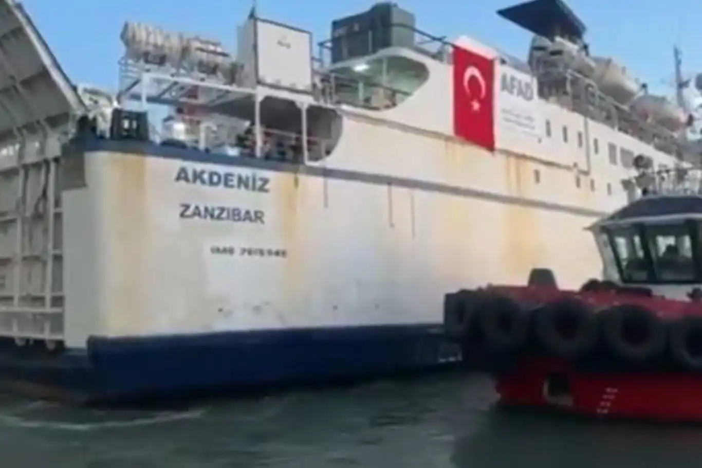 Türkiye sends '14th Goodness Ship' with humanitarian aid to Gaza