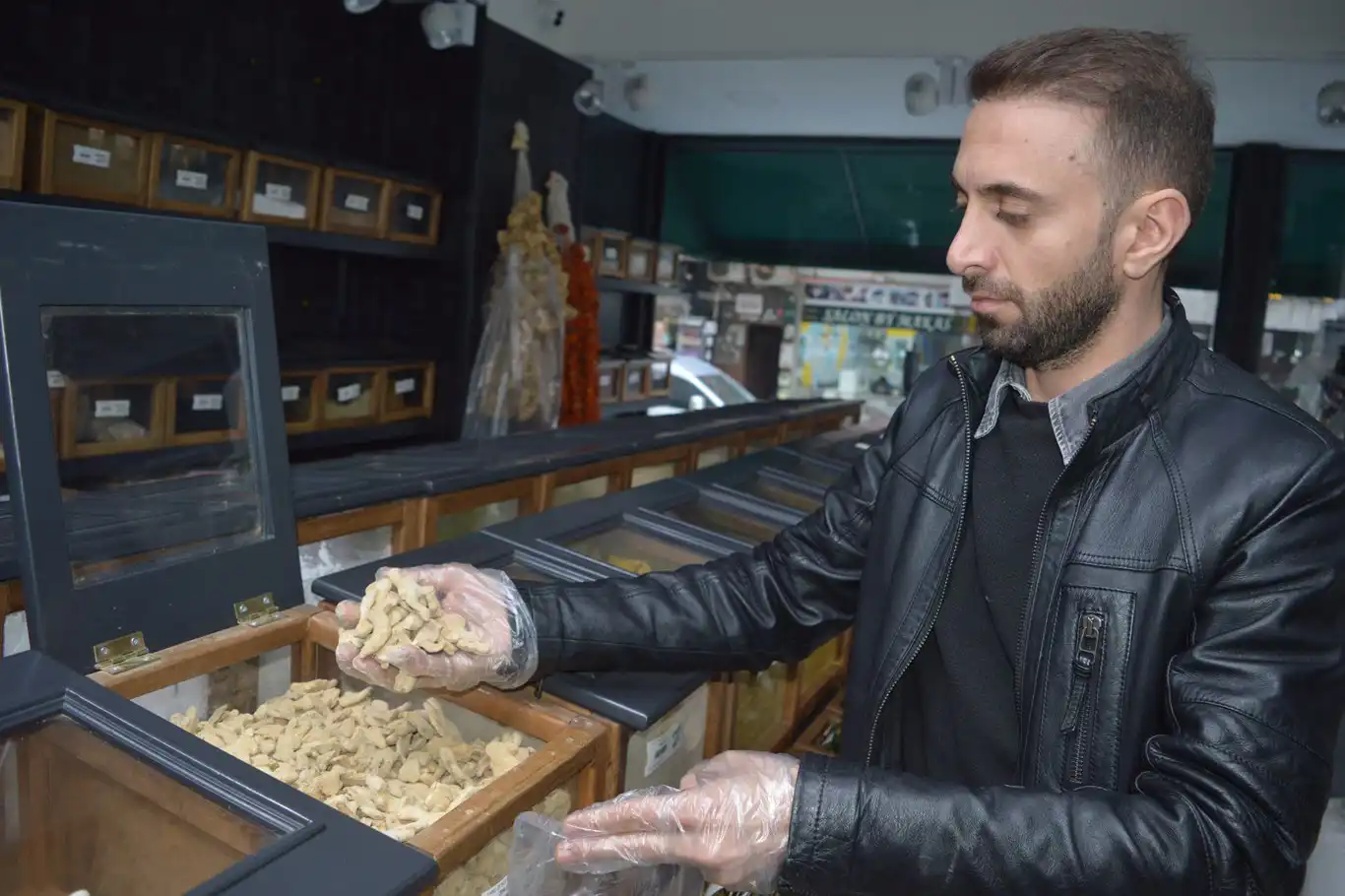 Doğal bitki çayları ve baharatlara yoğun ilgi