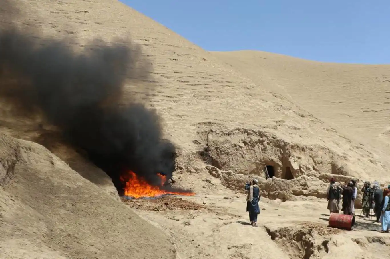 Afghan Army destroys illegal drug Lab in Ghor