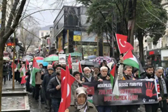 Bursa'da sağlık çalışanları, Dr. Hüsam Ebu Safiyye için uluslararası baskı çağrısı yaptı