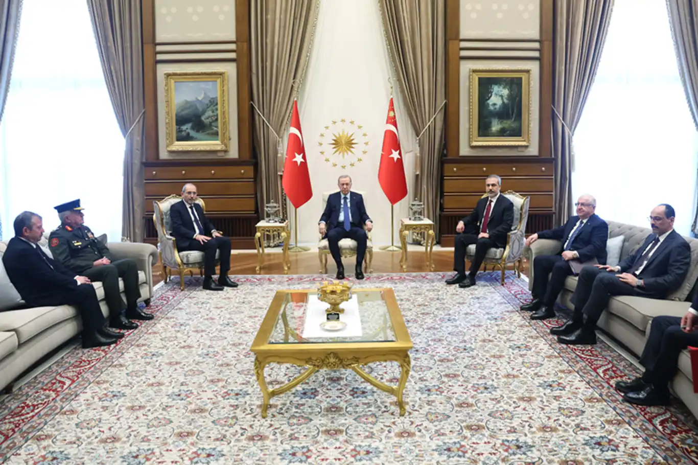 Erdoğan receives Jordanian Foreign Minister Safadi in Ankara