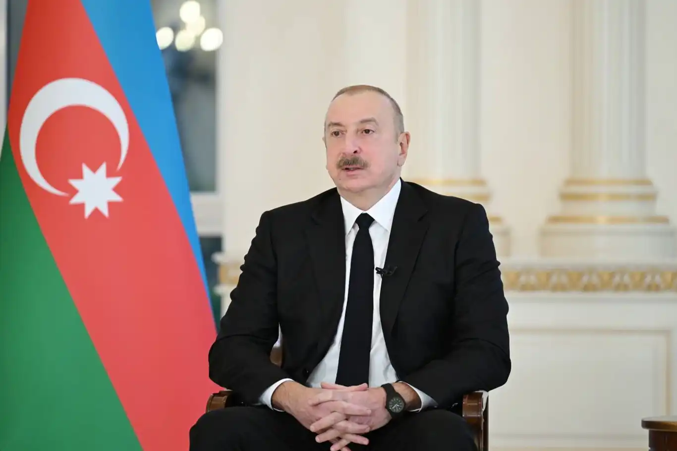 Aliyev, Ermenistan'ın silahlandırılmasının bölgede yeni gerginliklere yol açacağını söyledi