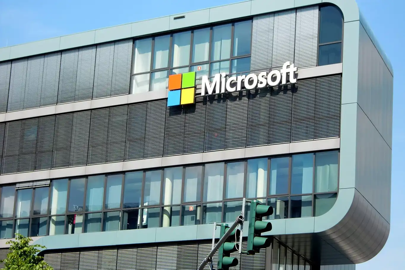 Microsoft, Hindistan'da yapay zeka ve bulut hizmetlerine 3 milyar dolar yatırım yapacak