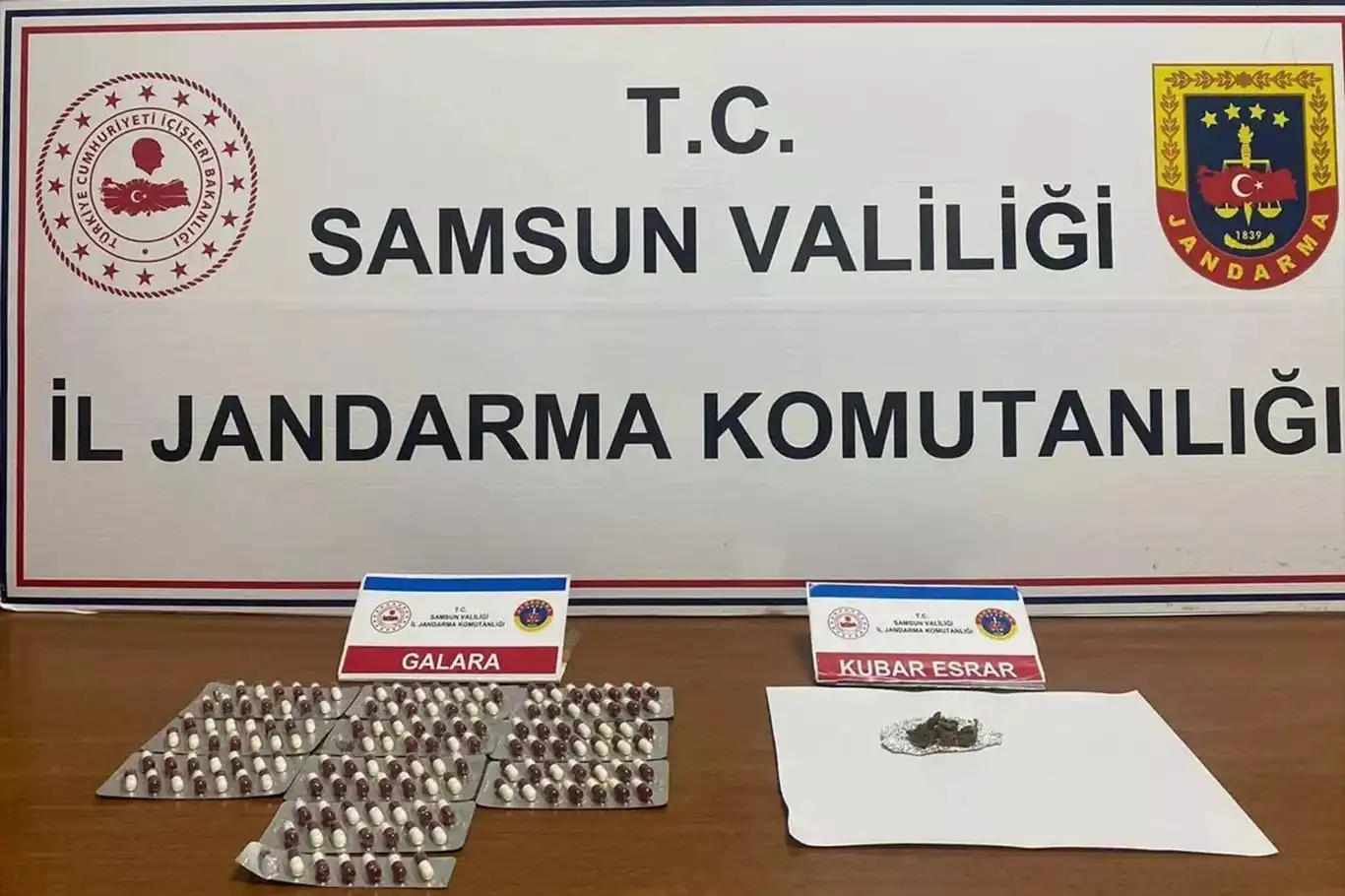 Samsun'da uyuşturucu operasyonu: 3 gözaltı