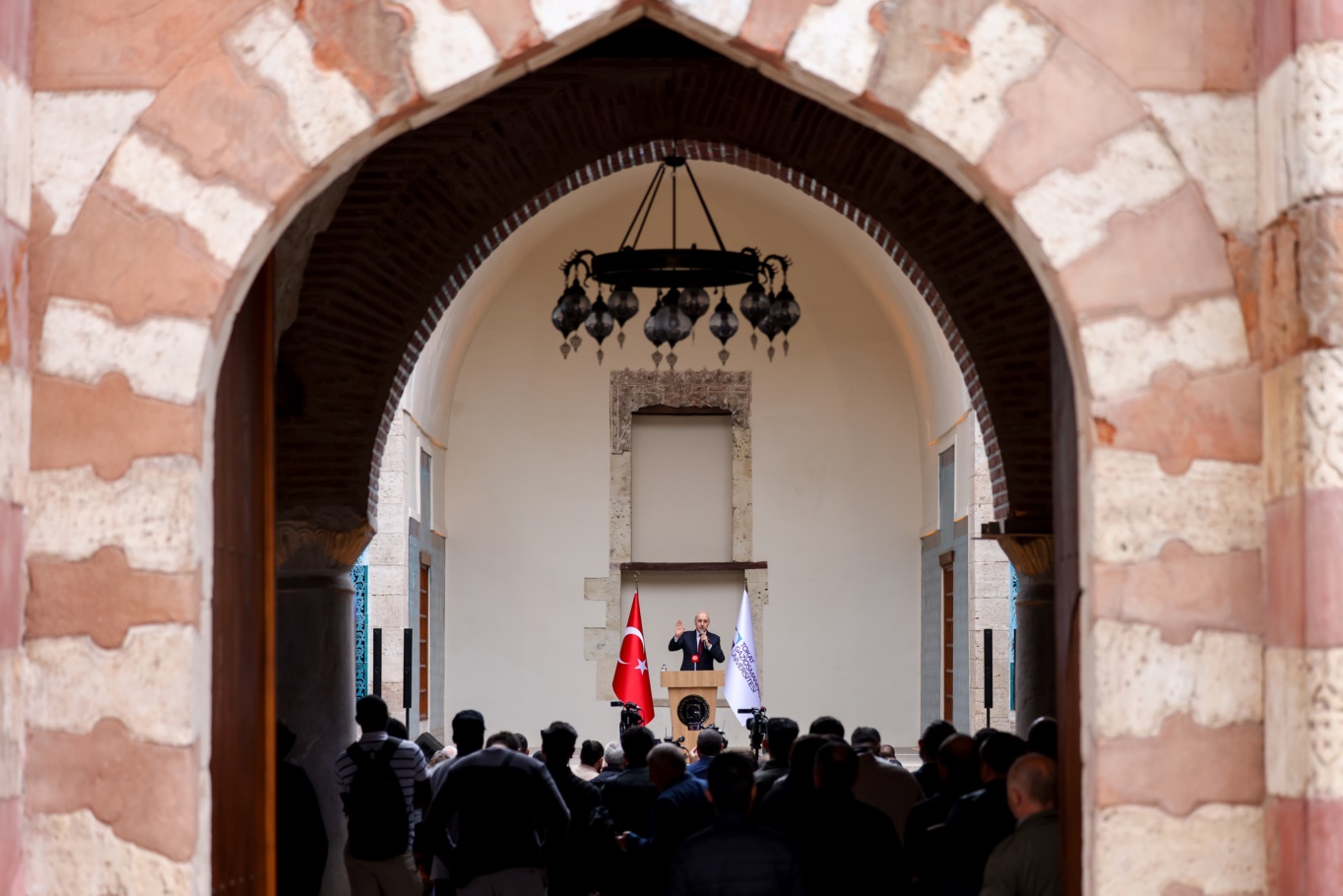 Kurtulmuş: Ümit ederiz ki bu anlaşmayla Gazze nefes alır, sağlık hizmetleri tekrar verilebilir