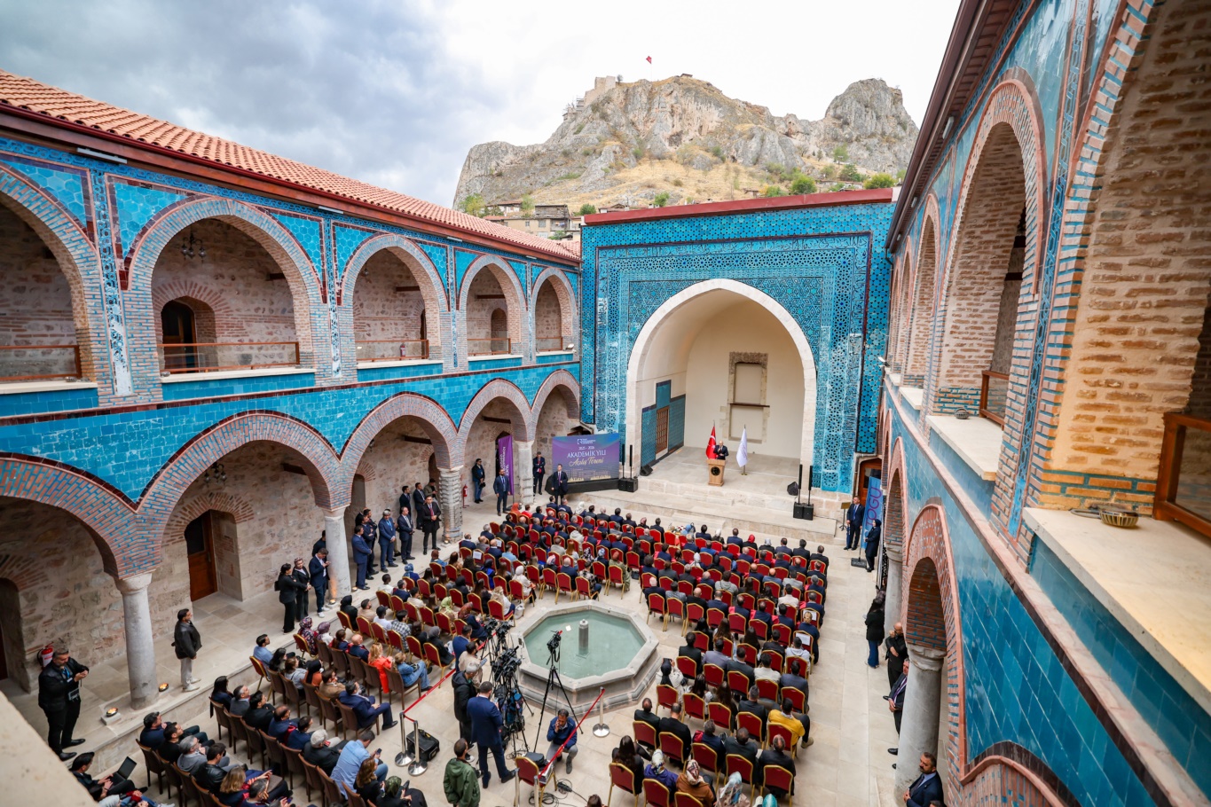 Kurtulmuş: Ümit ederiz ki bu anlaşmayla Gazze nefes alır, sağlık hizmetleri tekrar verilebilir