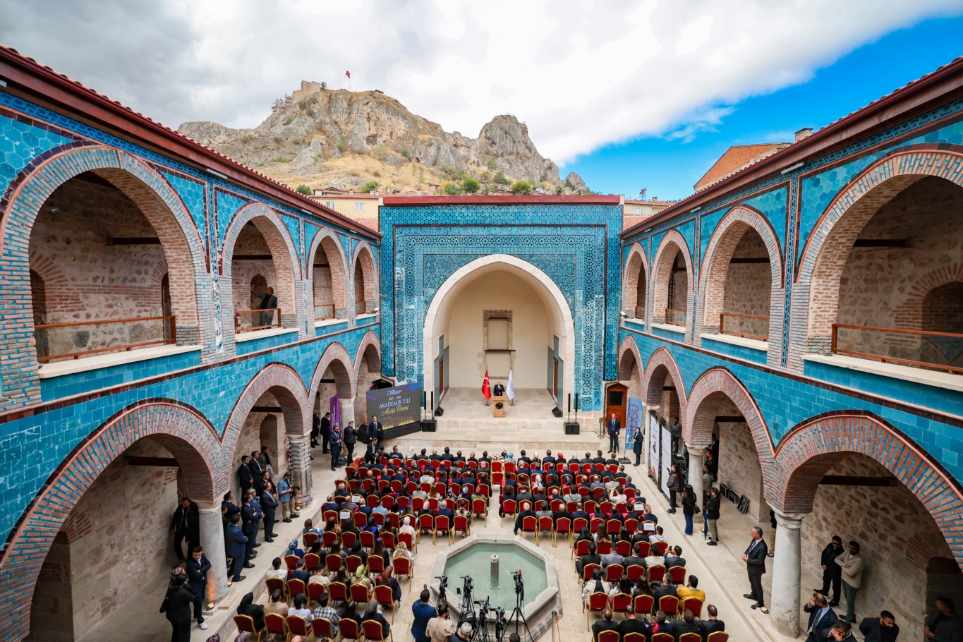 Kurtulmuş: Ümit ederiz ki bu anlaşmayla Gazze nefes alır, sağlık hizmetleri tekrar verilebilir