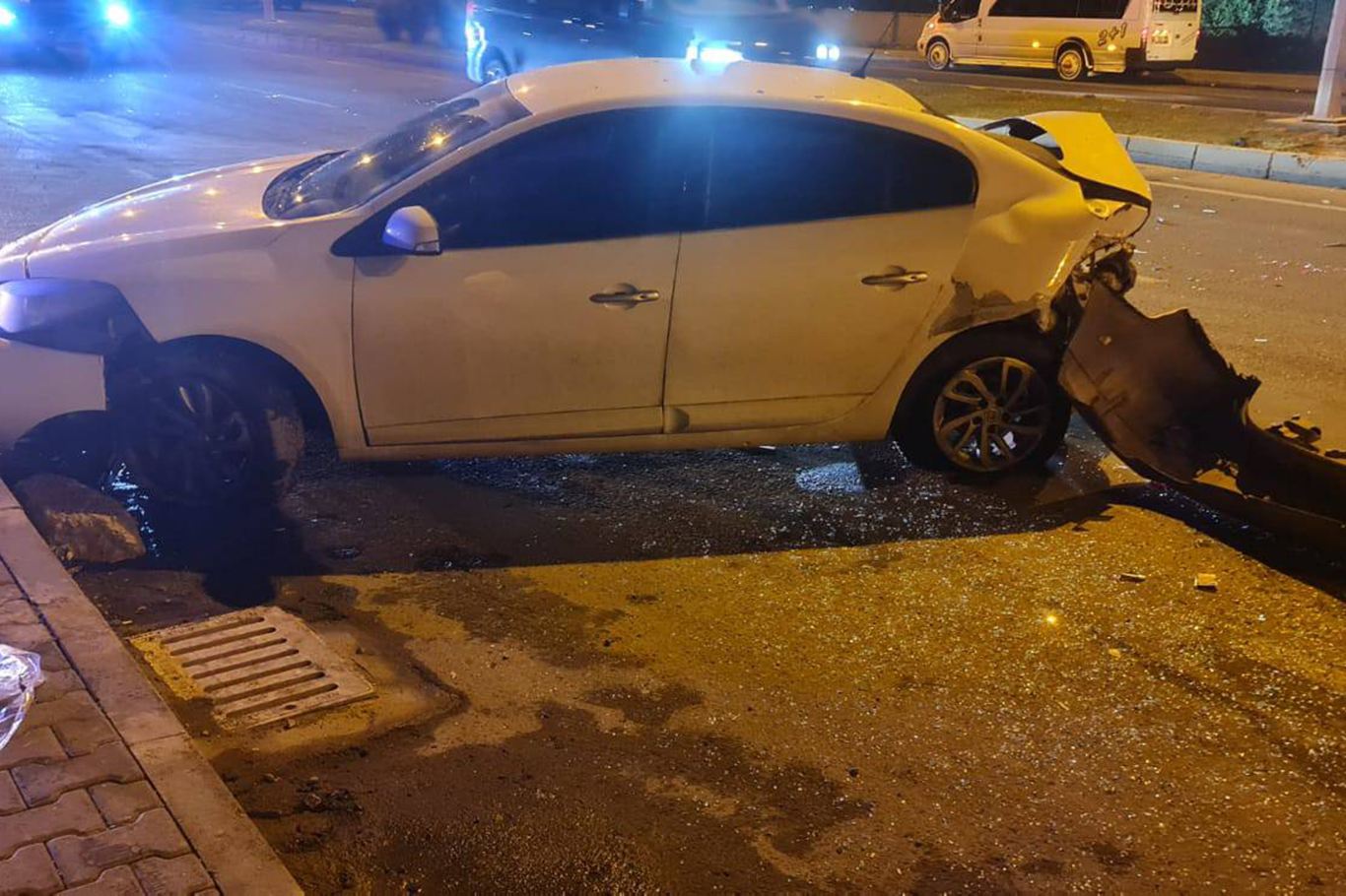 Batman'da zincirleme kaza: 3 yaralı Batman'da zincirleme kaza: 3 yaralı
