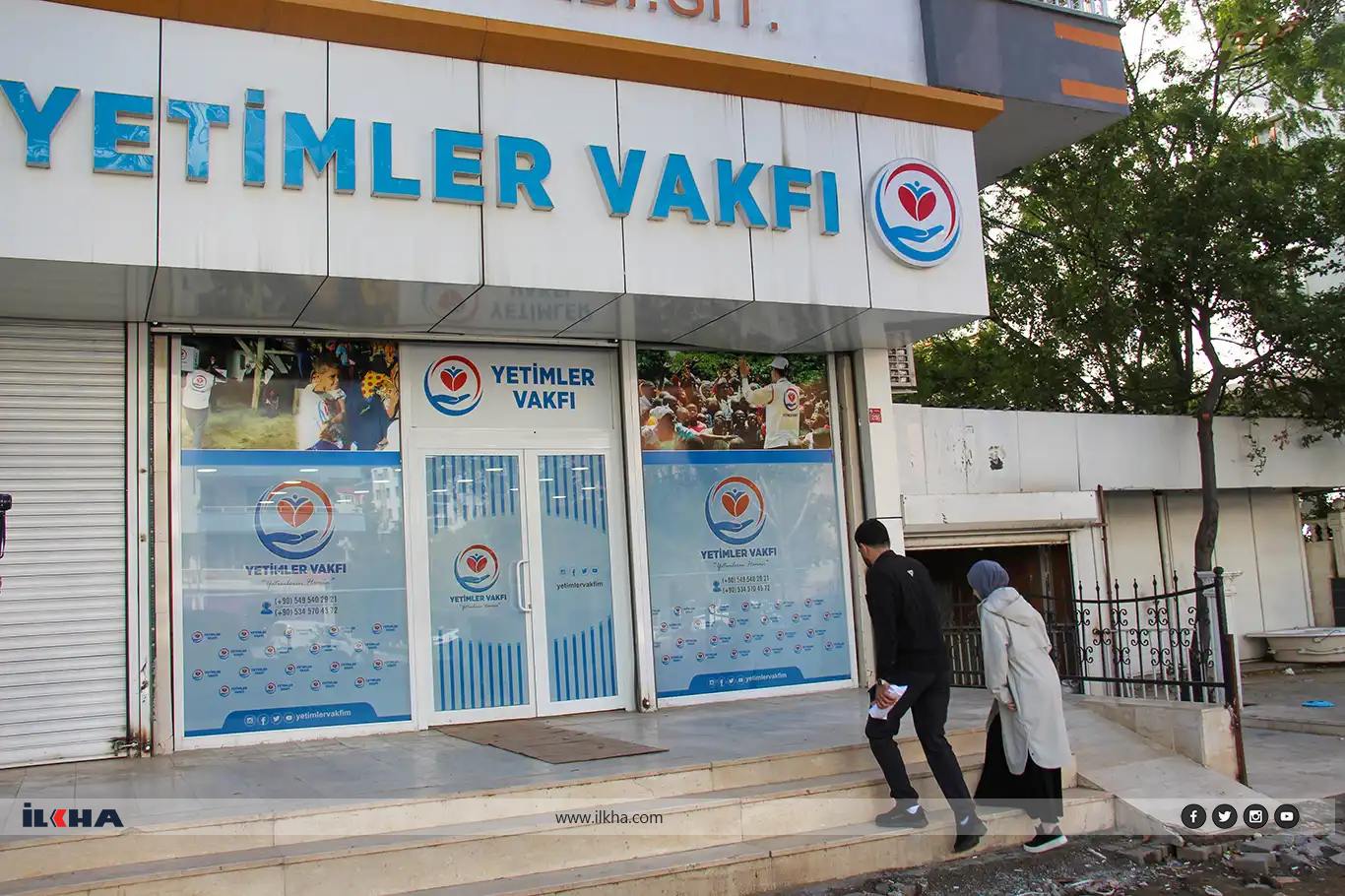 Ji bûk û zavayê nû mînakek xweş: Wan zêrên xwe yên dawetê bexşandin Xezzeyê Ji bûk û zavayê nû mînakek xweş: Wan zêrên xwe yên dawetê bexşandin Xezzeyê