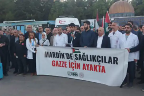 تجمع الكوادر الطبية في ماردين تضامنًا مع غزة