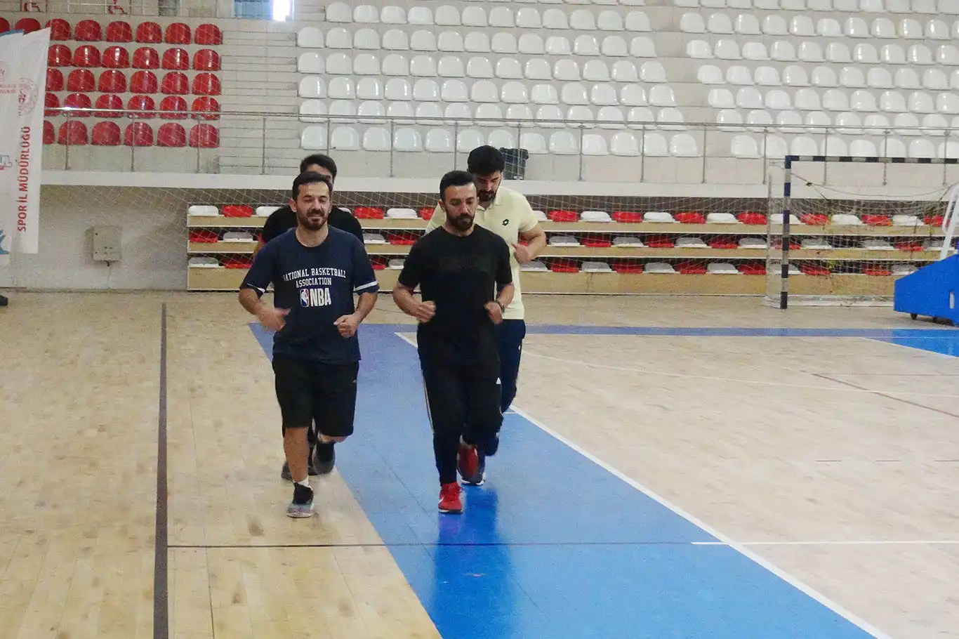 Uzmanlardan uyarı: Her yaşın sporu ayrı, düzenli spor sağlıklı yaşamın anahtarıdır Uzmanlardan uyarı: Her yaşın sporu ayrı, düzenli spor sağlıklı yaşamın anahtarıdır