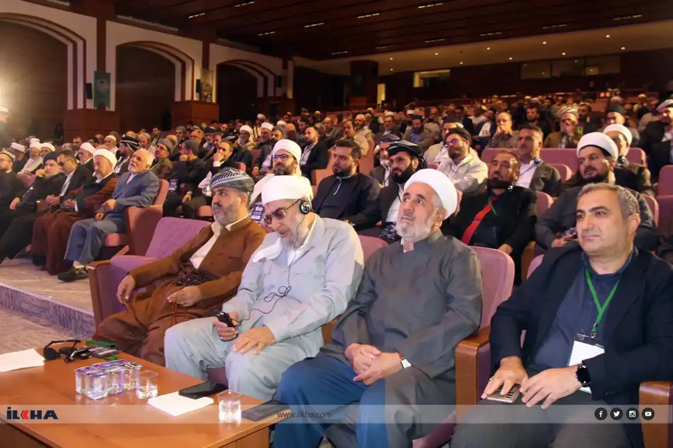 الملتقى العاشر للعلماء: "خلاص المسلمين مرتبط بالحفاظ على الهوية الإسلامية" الملتقى العاشر للعلماء: "خلاص المسلمين مرتبط بالحفاظ على الهوية الإسلامية"